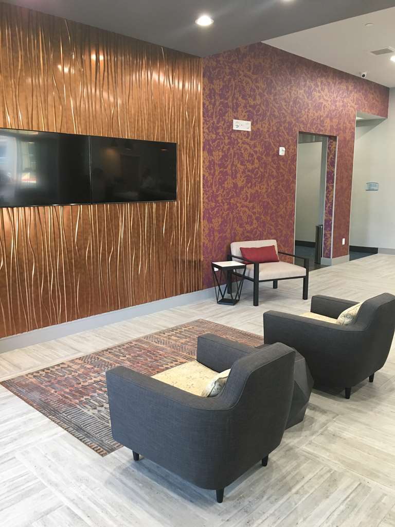 Best Western Plus Temecula Wine Country Hotel & Suites Interior photo